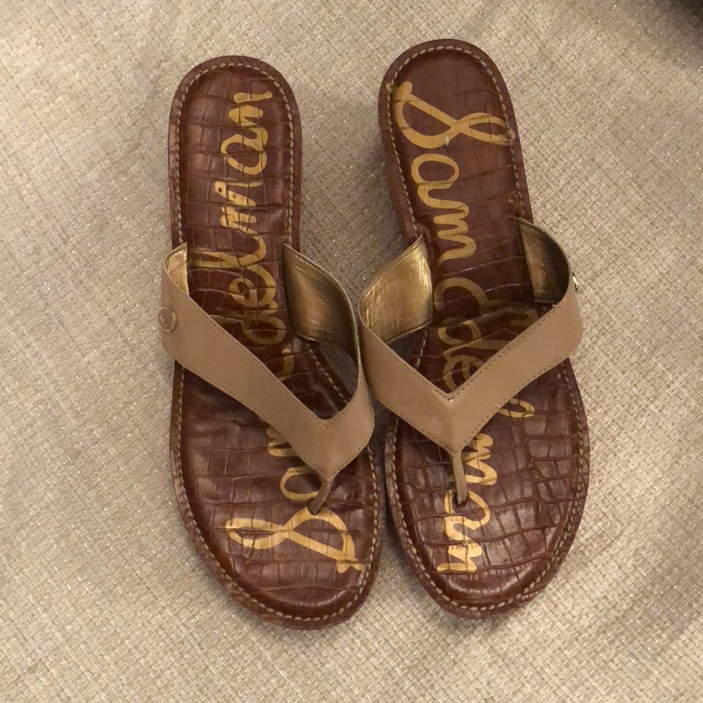 Platform sandals.